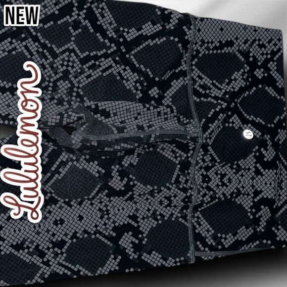 Preowned Lululemon Wunder Under Crop (Hi-Rise) Full-On Luon Snake Slate Deep 6 - Picture 8 of 8